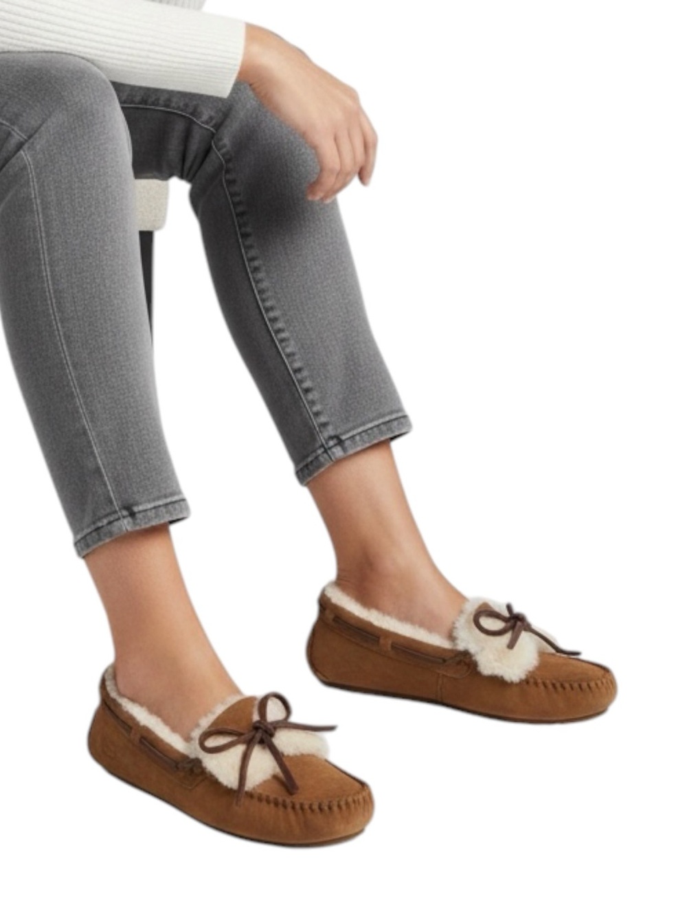 UGG Dakota Slip On Moccasin Slippers in Chestnut Size 7